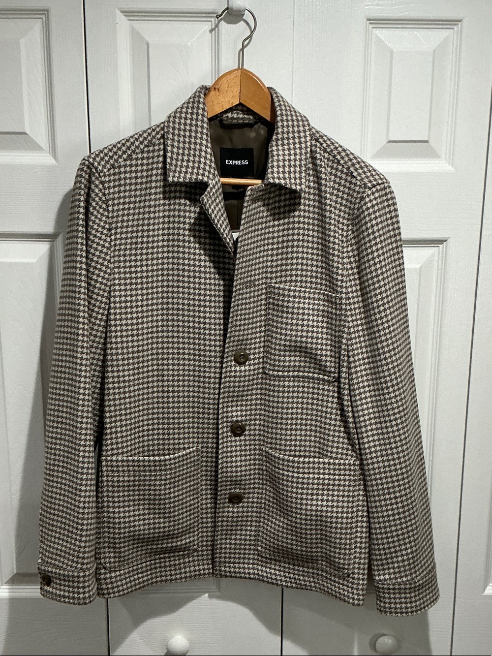 Express Houndstooth Shirt Jacket in Brown and Cream